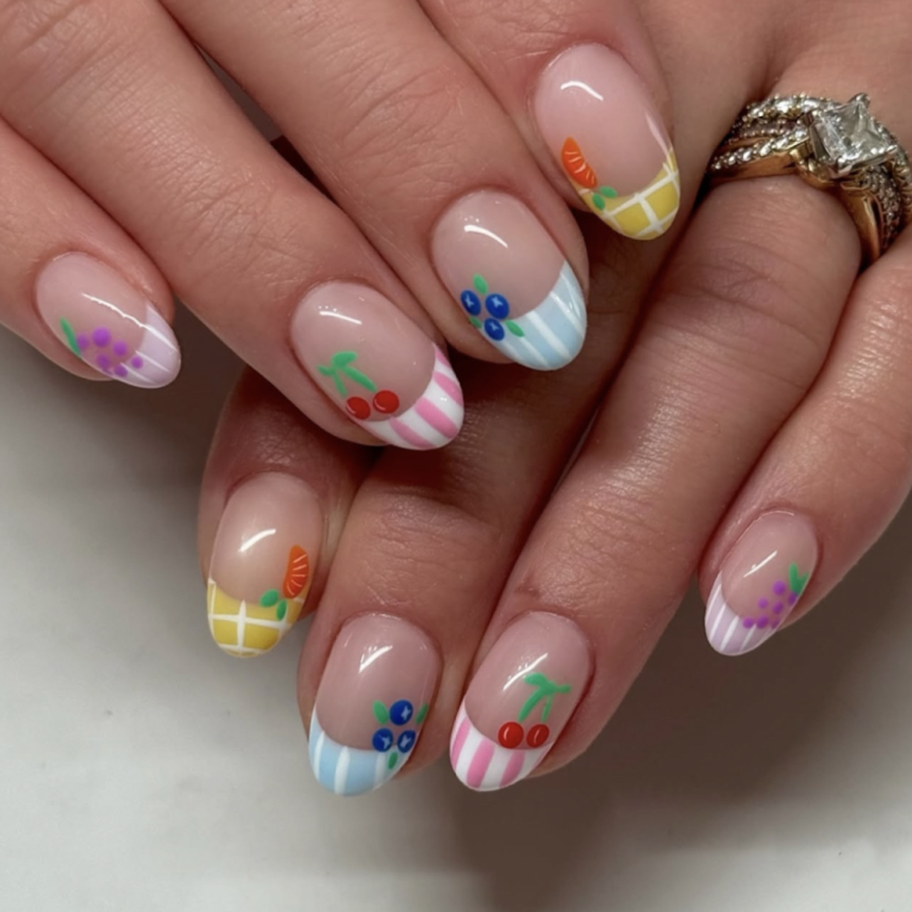 24 шт., простые миндалевидные  – обзор и цена Nail Art Flower